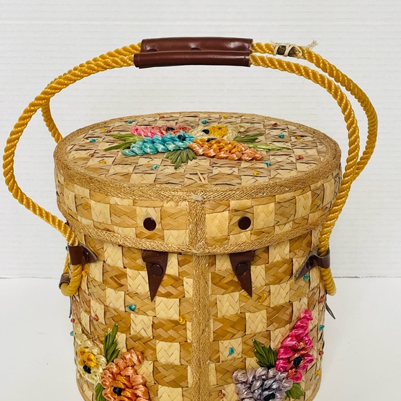 Vintage Mid Century Woven Straw Raffia Tropical Purse Beach Tote Picnic Basket - Picture 6 of 9